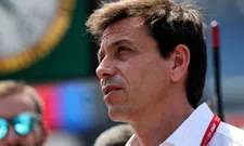 Thumbnail for article: Toto Wolff vreest Max Verstappen: "Hij is een bedreiging voor ons"