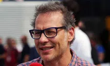 Thumbnail for article: Villeneuve: "Verstappen reacted very mature for the camera"