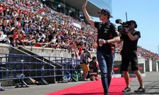 Thumbnail for article: Villeneuve: ''Verstappen reageerde juist heel volwassen voor de camera''