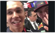 Thumbnail for article: Red Bull arriveert in Mexico, Albon vergeet naam teamgenoot Verstappen...