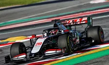 Thumbnail for article: Crash van Kevin Magnussen zorgt voor derde rode vlag van de vrijdag!