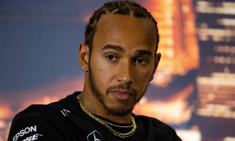 Lewis Hamilton sees no rush in sorting future Mercedes F1 contract