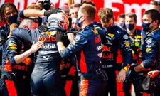 Thumbnail for article: Verstappen geeft het voorbeeld: ''Echte leiders nemen het team bij de hand''