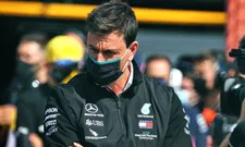 Thumbnail for article: Wolff: 'Moeten er alles aan doen om Red Bull in F1 te houden'