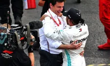 Thumbnail for article: Wolff: 'Hamilton enige die auto op het asfalt hield, dat was het verschil'