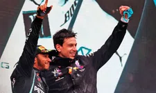 Thumbnail for article: Wolff stands behind Hamilton: "For me, that is absolutely acceptable"