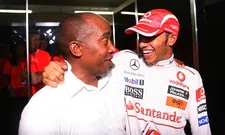 Thumbnail for article: Hamilton tekent bij: Van gebrekkige kart naar het machtige Mercedes