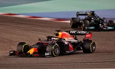 Thumbnail for article: Verstappen verliest overwinning na geweldig gevecht met Hamilton