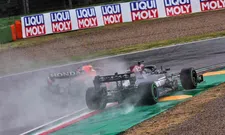 Thumbnail for article: Hamilton en Verstappen verwikkeld in hevige strijd: 'Die gaan elkaar nog raken'