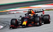 Thumbnail for article: Verstappen pakt direct de leiding af van Hamilton bij de start in Spanje