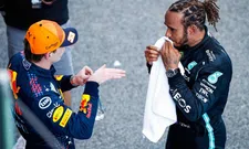 Thumbnail for article: Verstappen achter Hamilton én Leclerc: 'Hij maakt die bochten niet zo kort'