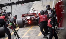 Thumbnail for article: Anticipeert Vasseur op exit Raikkonen? 'Weet dat ik op Giovinazzi kan rekenen'