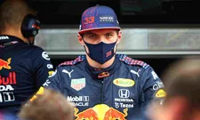 Thumbnail for article: Verstappen gefrustreerd: "Weer eruit geknikkerd door een Mercedes..."