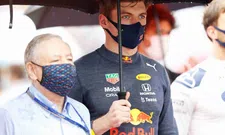 Thumbnail for article: Villeneuve: 'Niemand anders zo comfortabel in RB16B als Verstappen'