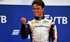 Thumbnail for article: De Vries over F1-geruchten: 'Toont aan dat respect voor de Formule E groeit'