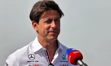 Thumbnail for article: Wolff reveals how big the F1 chance is for De Vries: "Fifty percent"