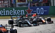 Thumbnail for article: Hamilton over crash: 'Verstappen had moeten doen wat ik deed in bocht vier'