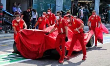 Thumbnail for article: FIA gaat Ferrari van Sainz onderzoeken: "Gordel zat mogelijk te los bij crash"