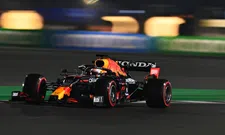 Thumbnail for article: Verstappen maakt raketstart vanaf P7 in Qatar, Hamilton behoudt leiding