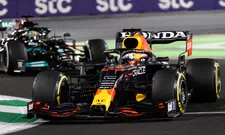 Thumbnail for article: Verstappen oogst groot respect: "Dat was een magische manoeuvre"