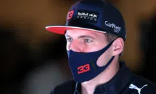 Thumbnail for article: Albers ziet menselijkheid in fout van 'buitenaardse' Verstappen