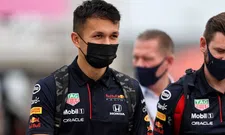 Thumbnail for article: Albon is tevreden: 'Ben onderdeel van het succesverhaal van Verstappen'