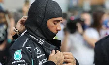 Thumbnail for article: Schumacher is kritisch op Hamilton: 'Niet eerlijk voor Verstappen'