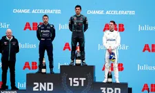 Thumbnail for article: Frijns grijpt net naast zege in E-Prix Rome