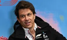 Thumbnail for article: Wolff : "Hamilton aurait dû avoir un huitième titre l'année dernière".