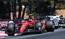 Thumbnail for article: Ferrari verzaakt ook in pitstraat, Sainz krijgt tijdstraf van vijf seconden