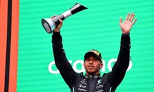 Thumbnail for article: Hamilton kijkt naar spin Verstappen: "Dat zegt alles over hun auto"