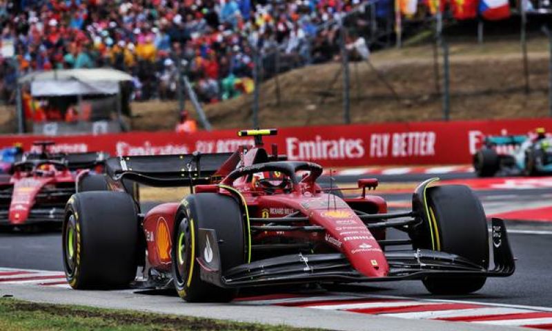 Sainz est aussi victime d'une erreur de Ferrari : "Le premier pitstop lent m'a coûté".