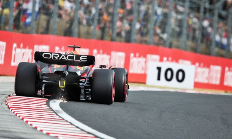 Verstappen surpris : "J'espérais pouvoir m'approcher d'une place sur le podium".