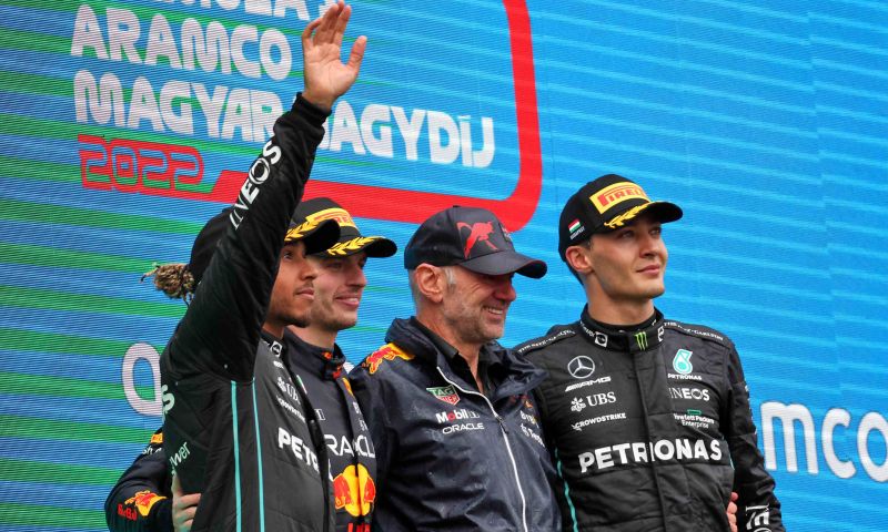 Verstappen und Hamilton lachen über Ferrari: "Sie waren auf den harten Brettern?"