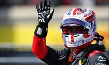 Thumbnail for article: Leclerc weet waarom het tussen hem en Verstappen nog niet is geëscaleerd
