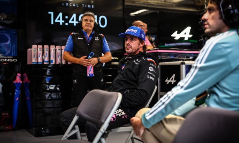 Selbst Aston-Martin-Ingenieur überrascht von Alonsos Ankunft