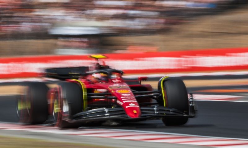Sainz sur les critiques : "Je pense que cela fait partie de Ferrari".