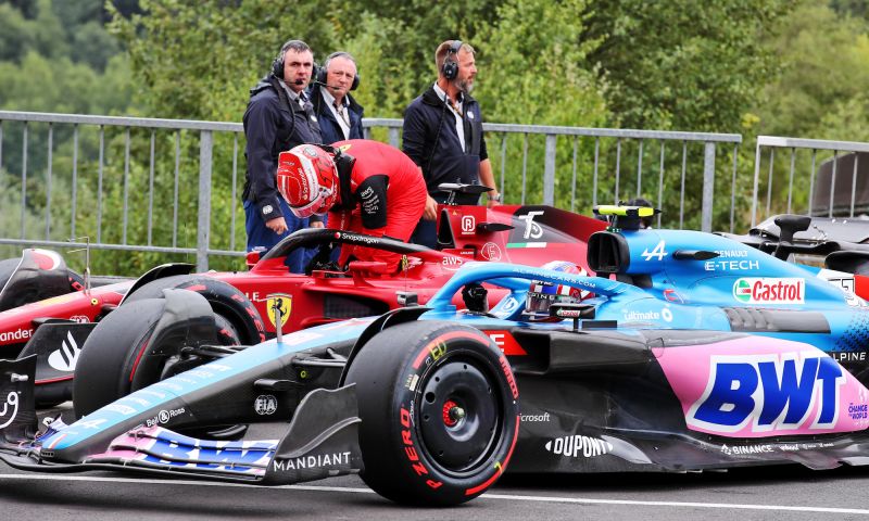 Leclerc s'inquiète de l'"alien" Verstappen : Je ne sais pas pourquoi