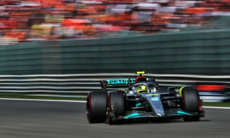 Hamilton a reçu un avertissement de la FIA après avoir refusé le centre médical.