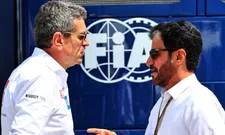 Thumbnail for article: Steiner elogia Schumacher: "Ele está se comportando muito bem"