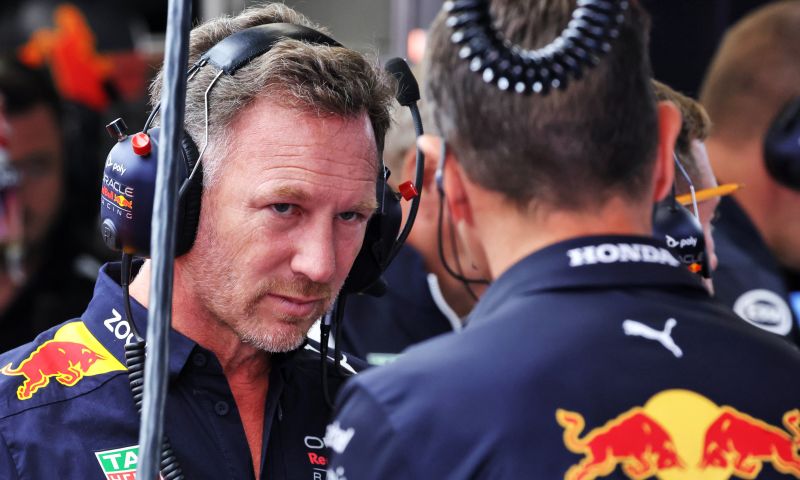 Horner : "Mercedes nous a rendu la tâche un peu plus facile".