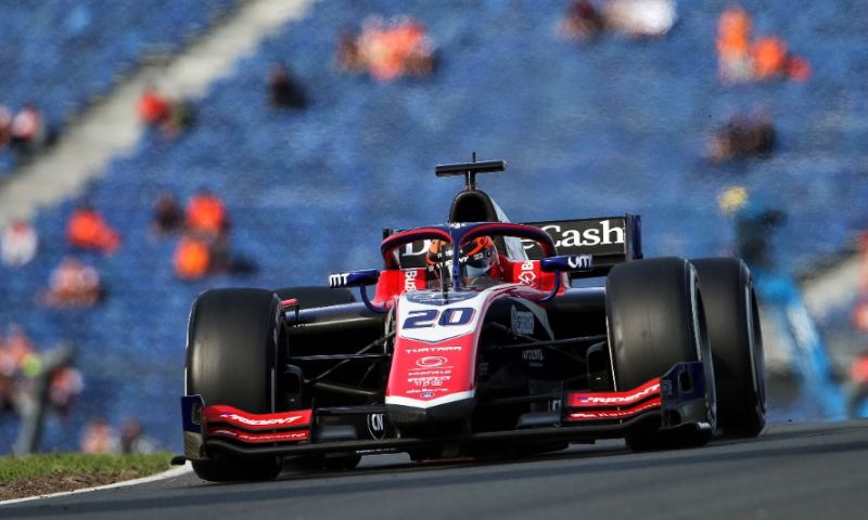 Verschoor monte sur le podium à Zandvoort, Drugovich gagne.