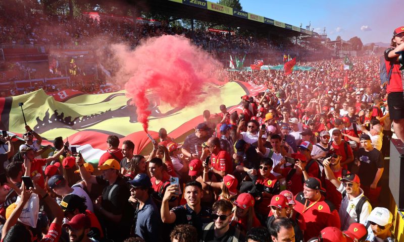 Mauvaise conduite des fans italiens : Chants sur la mère de Verstappen.