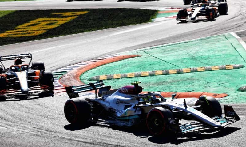 Hamilton fürchtet um Verstappen: 'Man kennt seinen wahren Speed nicht'