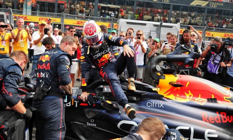 Verstappen n'a pas besoin de conseils de pilotage de Red Bull : "Absolument pas".