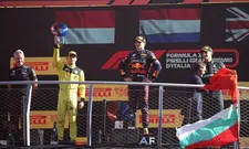 Thumbnail for article: Met zege in Singapore gaat Verstappen voorbij aan Hamilton op recordlijstje