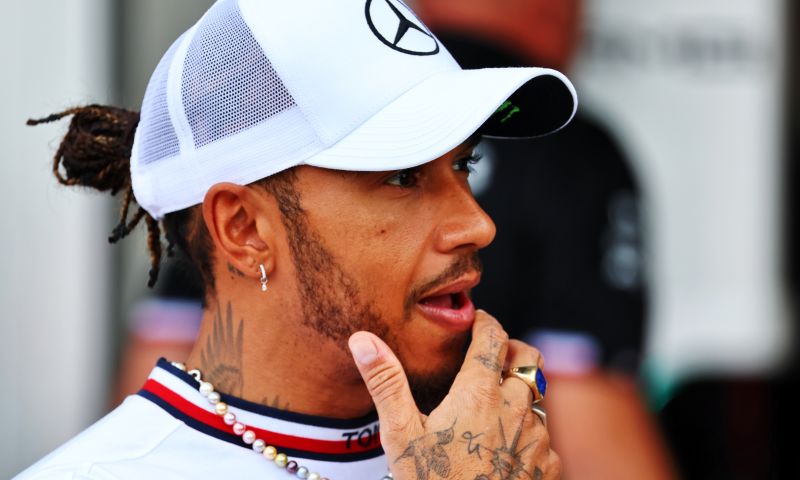 Hamilton hat zu kämpfen: "Wir verlieren auf den Geraden ziemlich viel an Geschwindigkeit."