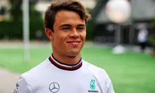 Thumbnail for article: Does De Vries perform in Formula 1 in his first year?