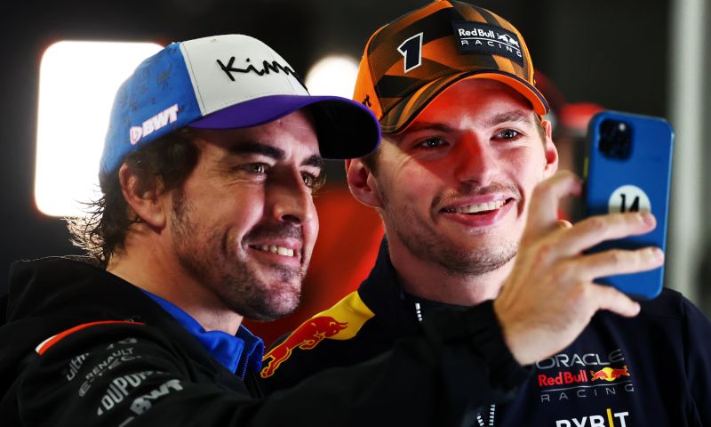 Alonso exprime son admiration pour Verstappen : "Vous ne pouvez pas enseigner cela