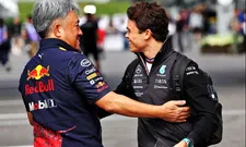 Thumbnail for article: De Vries diez años mayor que Verstappen en su debut en la F1: 'Eso es irrelevante'